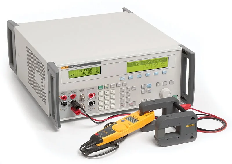 Многоцелевой калибратор Fluke 5080A базовый